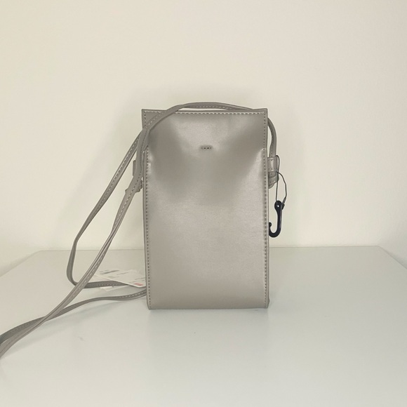 Uniqlo Faux-Leather Mini Tool Shoulder Bag in Taupe - Picture 3 of 5